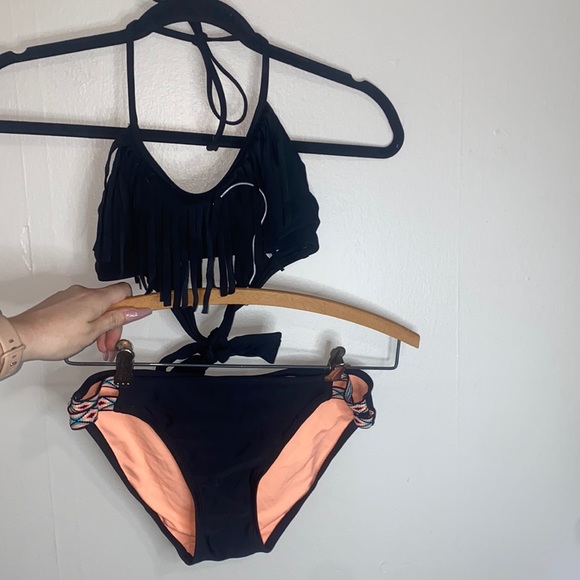 Other - 🎱Adorable 2 piece bikini!
